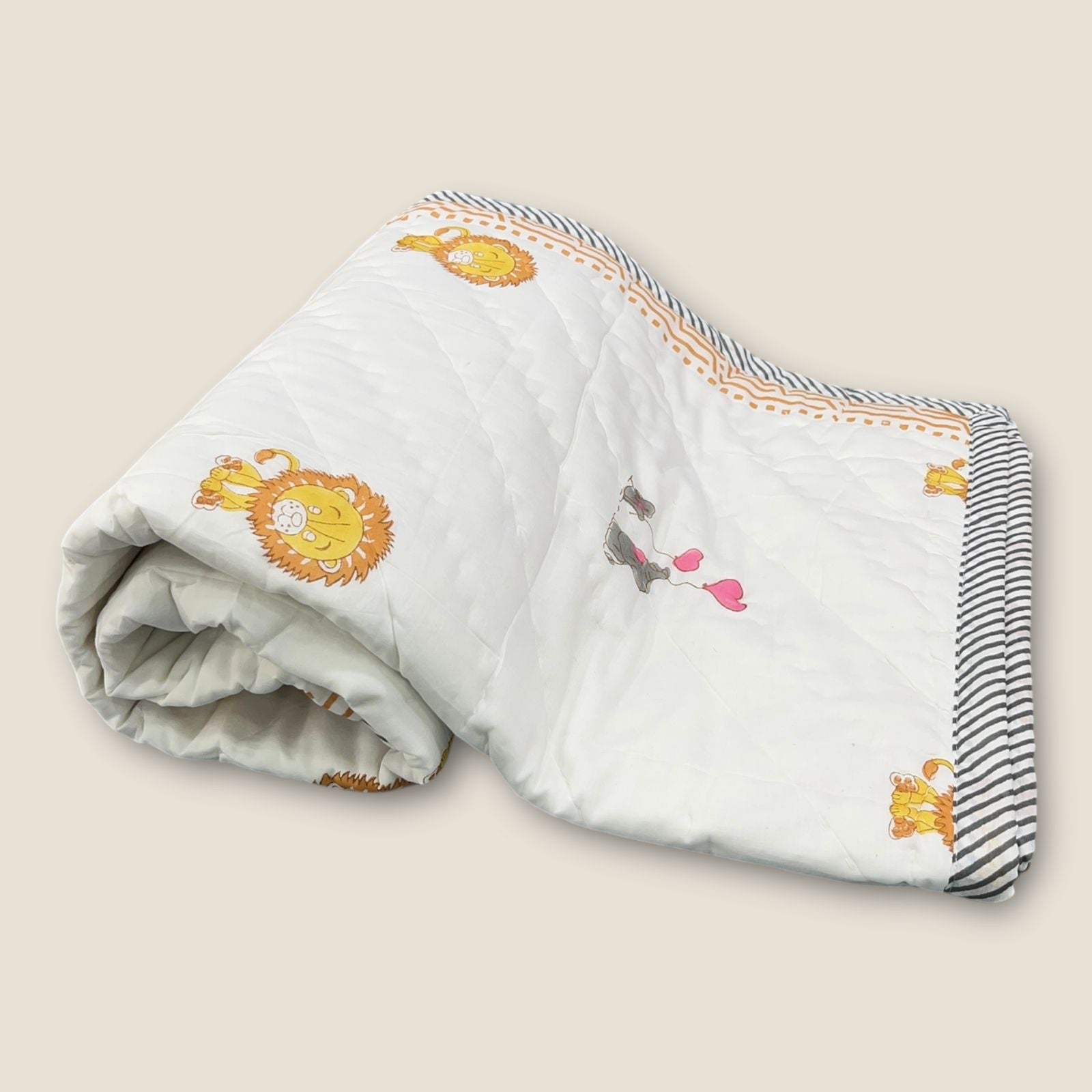 Kids organic Comforter Dohar 40x60 inch Lion image 1