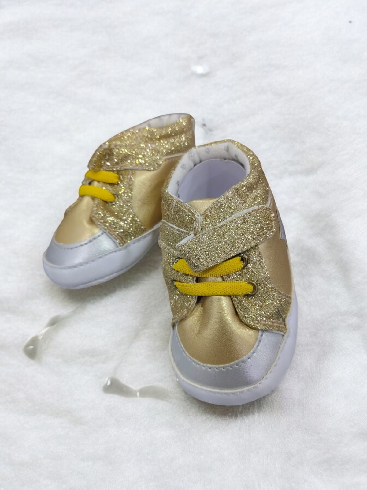 Baby Booties Pre Walker Soft Shoes Gold for 0-18 Months image 0