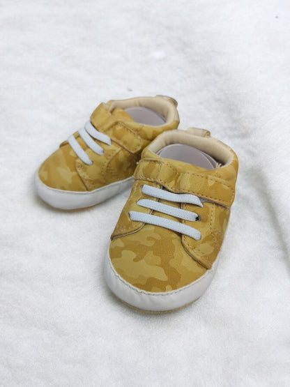 Baby Booties pre walker soft shoes Camo for 0-18 months image 0