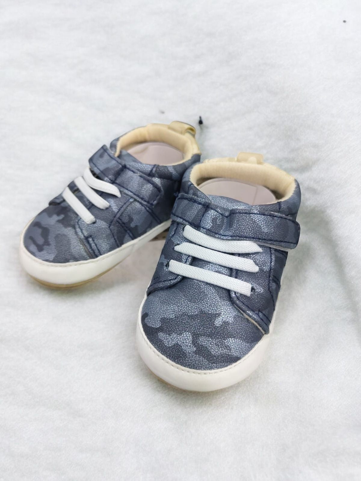 Baby Booties pre walker soft shoes Camo for 0-18 months image 1