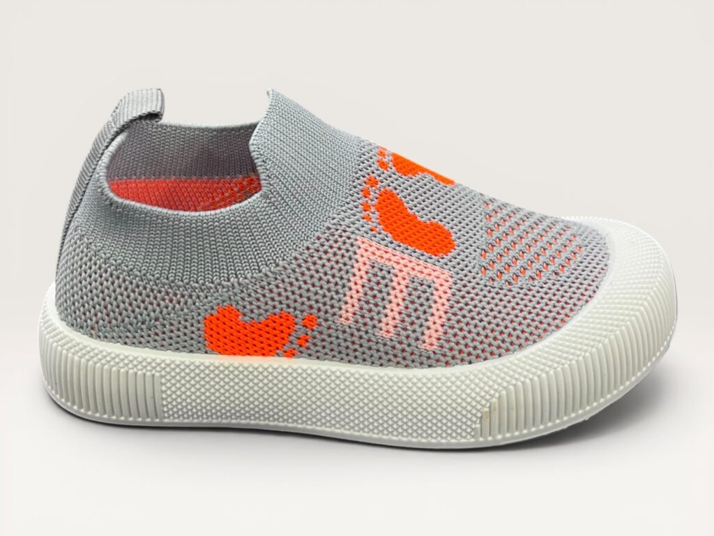 Grey pull up shoes 1-3 years